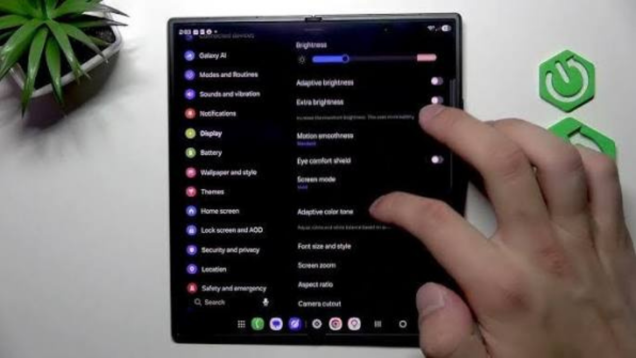 Galaxy Z Fold8 Ultra: How to Maximize Battery Life and Make It Last Longer