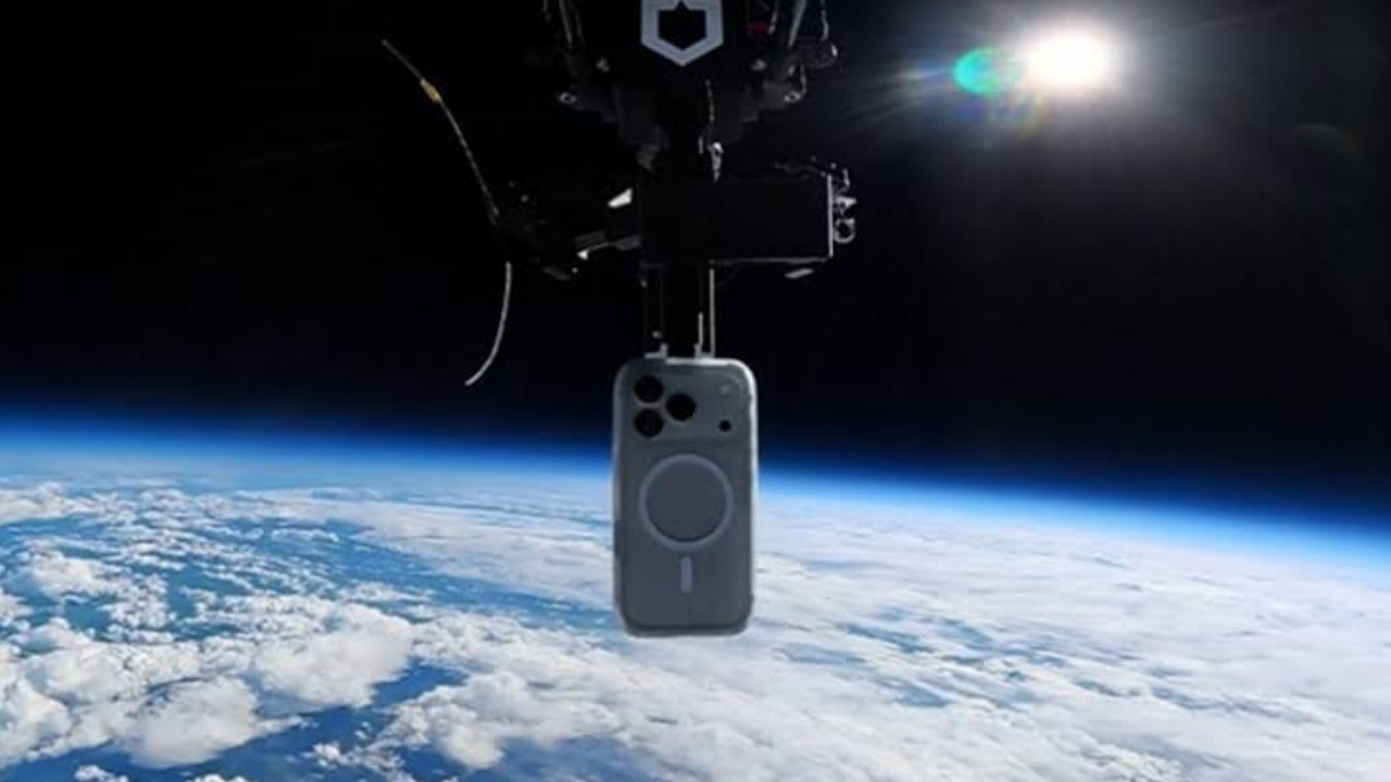 This iPhone Survived a 30,000-Meter Fall From the Stratosphere
