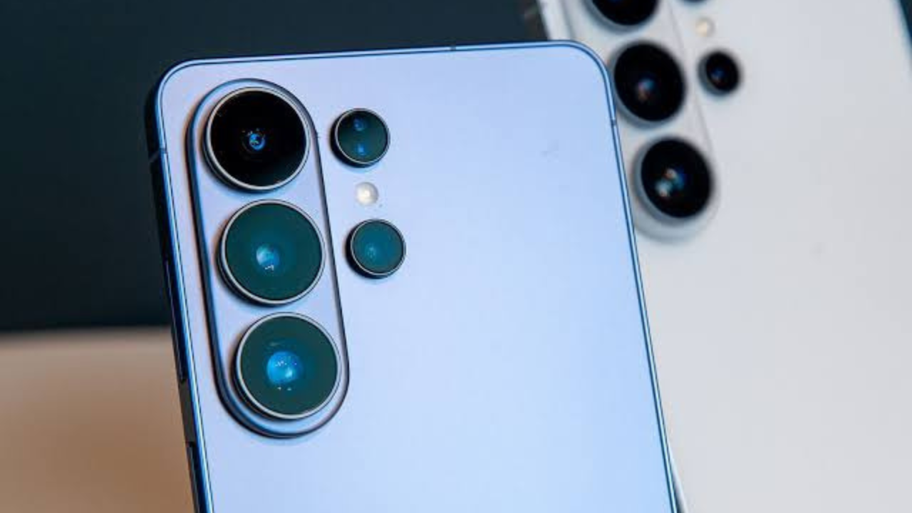 Galaxy S27 Ultra First Look Leak: Camera Redesign Sparks Apple Copycat Debate