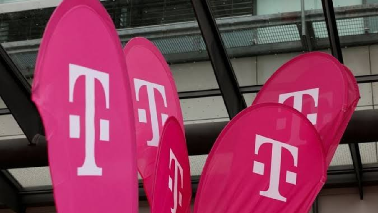 Elliott Builds Deutsche Telekom Stake: Why It Opposes the T-Mobile Merger