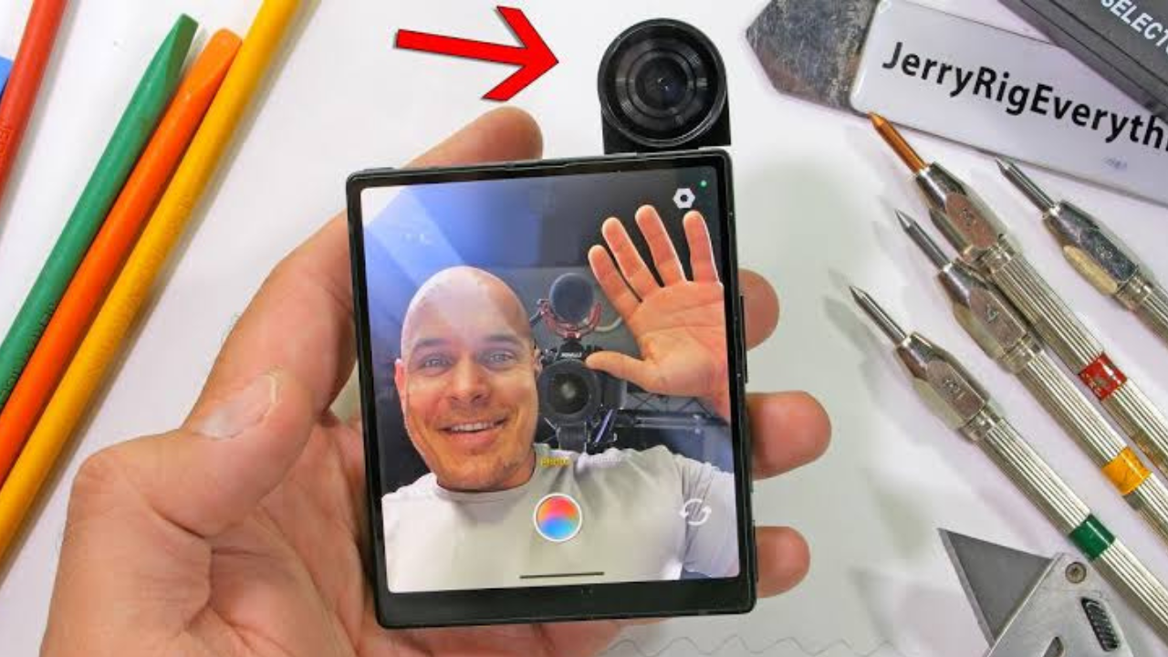MindOne Pro Teardown: A Closer Look at the Sapphire Glass, Rotating Camera and “Global Internet”
